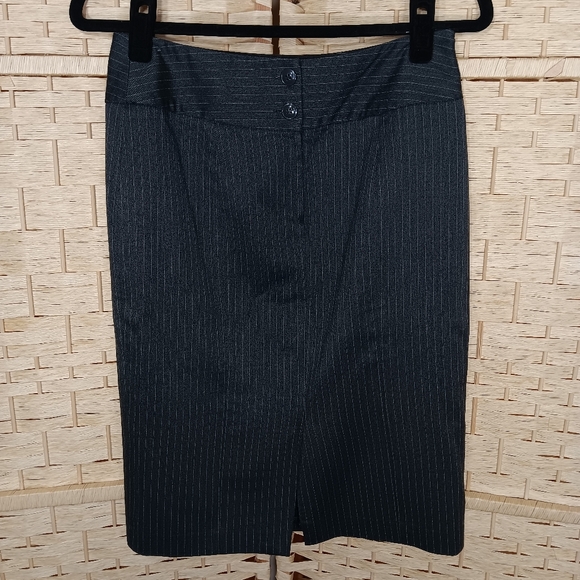 Lot 3 Pencil Skirts Gray Business H&M LOFT Forever 21 Small 4 - Picture 7 of 9